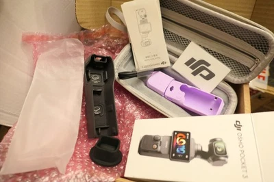 DJI Osmo Pocket 3 - Assortment of Accessories - Case, Box, Cover - Image 1 of 2
