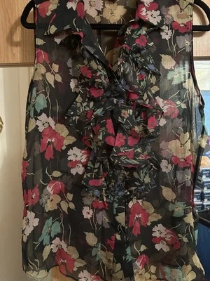 NEW  RALPH LAUREN WOMEN PLEATED FLORAL 2 PIECES SKIRT SIZE 14  AND TOP  SIZE 16 - image 1 of 4