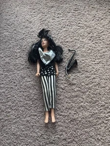 HASBRO 1985 JEM AND THE HOLOGRAMS JETTA OF THE MISFITS INCLUDES SAXOPHONE! - Picture 1 of 7