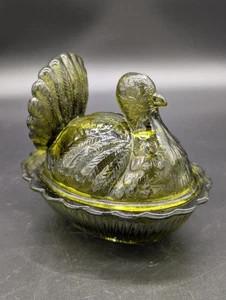 Vintage Indiana Glas Thanksgiving Truthahn Henne auf Nest Avocado grün 4" x 5" x 3,5" - Bild 1 von 8