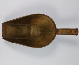 ANTIQUE BRASS COUNTRY STORE SCOOP WITH HOLLOW HANDLE - Picture 1 of 4