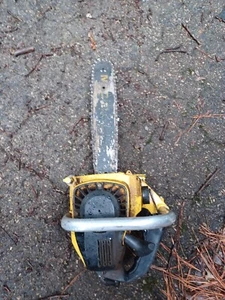 Carcasa de motosierra McCulloch Mac 120 completa con mango en D y arranque de tracción - Imagen 1 de 6