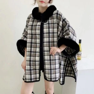 Ladies Faux Fur Trim Large Free Size Poncho Thermal Winter - Picture 1 of 6