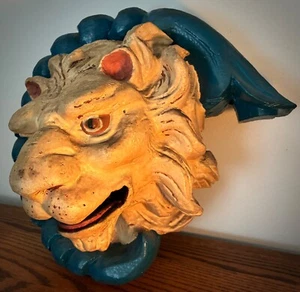 Antique CARVED WOOD CAROUSEL LION’S HEAD Hand Carved Hand Painted Folk Art - Picture 1 of 11