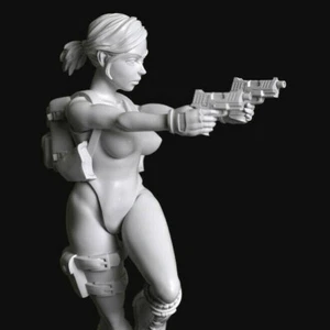 Sexy Tomb Explorer in Swimsuit 02c - 28mm Scale Resin Miniature by Manufaktura - Picture 1 of 5