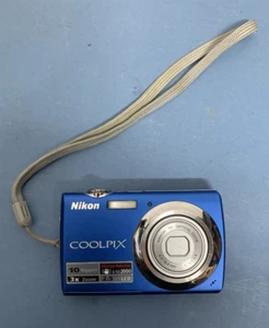 Nikon COOLPIX S220 10.0MP Digital Camera Blue - No Charger -Lens Error - Picture 1 of 4