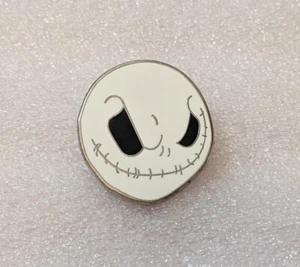 Jack Skellington Head Nightmare Before Christmas Disney Collectible Trading Pin - Picture 1 of 4