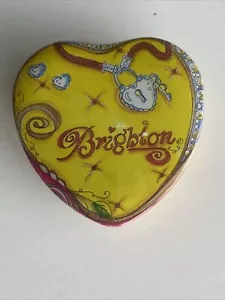 Heart Shaped BRIGHTON Jewelry Box Tin Case “Lock & Key Design” - Bild 1 von 8