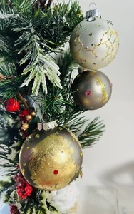 Vintage 3 Christmas Hand Decorated Mercury Blown Glass Ball Bulb Ornaments  - Picture 1 of 15