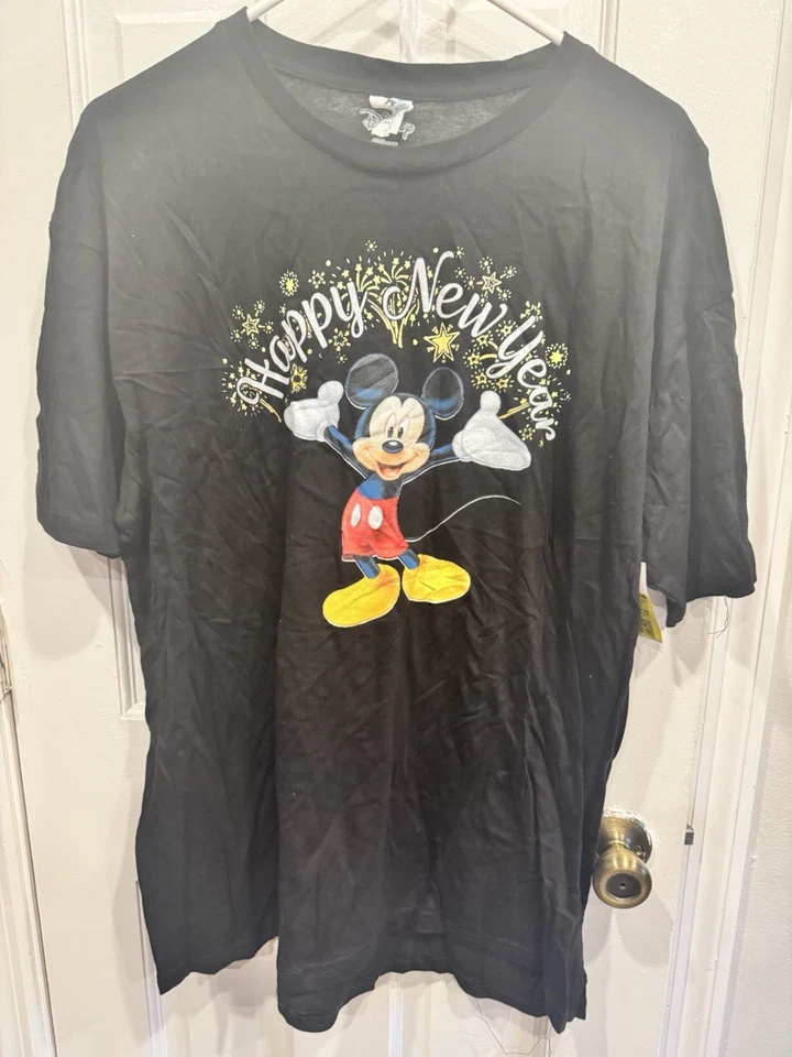 Camiseta Unisex o Hombre Feliz Año Nuevo Talla Grande - Mickey Mouse * Foto 1 de 1