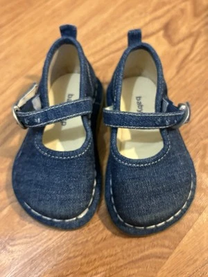 Sapato jeans azul bebê criança Baby Gap estilo Maryjane tamanho 5 - Imagem 1 de 4