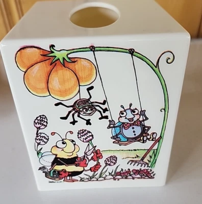 Caja de cubierta de pañuelo cuadrada de plástico vintage caprichosa para insectos y flores Foto 1 de 4