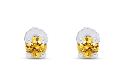Aretes solitarios de diamantes amarillos canarios naturales de 1/3 quilate de oro blanco de 14K Foto 1 de 4