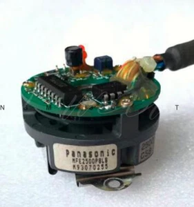 QTY: 1 codificador servomotor MFE2500P8LB - Imagen 1 de 1