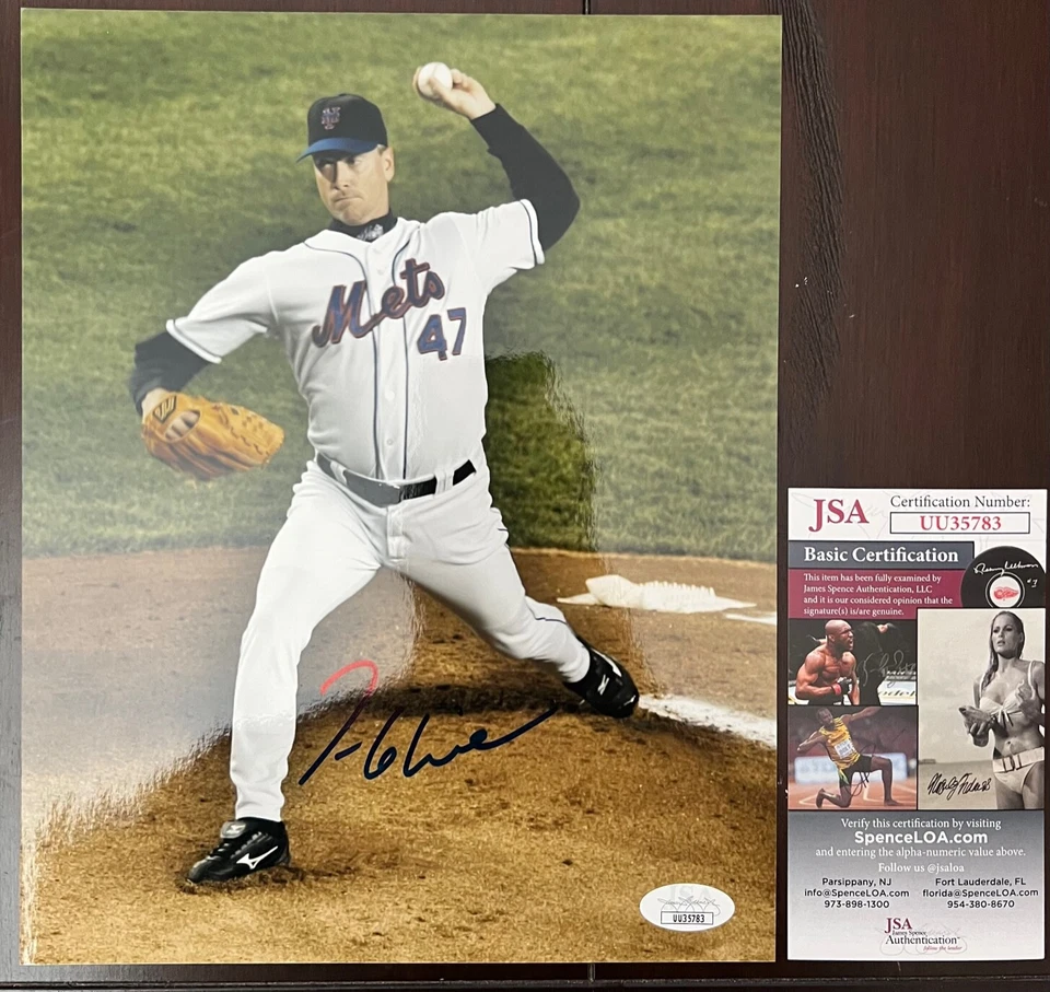 TOM GLAVINE SIGNED 8X10 METS PHOTO *JSA COA* ATLANTA BRAVES HALL OF FAME - Image 1 of 1