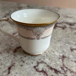 Noritake Pacific Majesty Bone China Footed Teacup 9771 Pink w Shells - Picture 1 of 4
