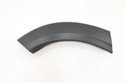 MAZDA CX-30 2020-2025 guardabarros trasero derecho rueda acampanada moldura OEM Foto 1 de 4