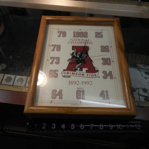 Vintage 1992 Natinal Champs Alabama Crimson Tide Wood Clock--Works Cover