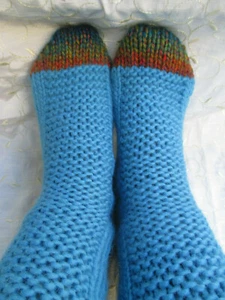 Sz US 10-12 Women's mid-calf Socks 100% virgin wool bulky turquoise Hand knit  - Picture 1 of 9