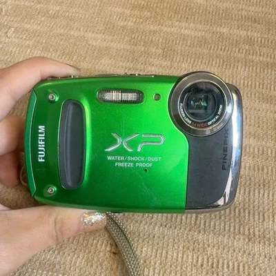Fujifilm FinePix XP50 14MP Water/Shock/Dust/FreezeProof  Digital Camra -Green - Image 1 of 4