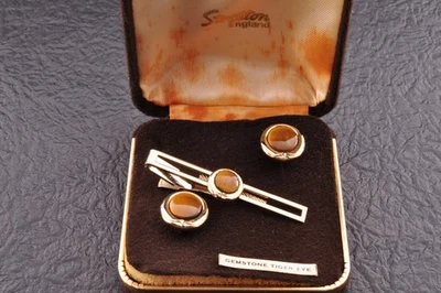 England brand "Stratton" Tiger's Eye and gold color Cufflinks and tie clip box. - Image 1 of 4