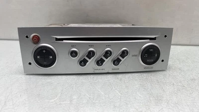 Autoradio originale RENAULT GRAND MODUS PHASE 2 8200633627 - Immagine 1 di 4