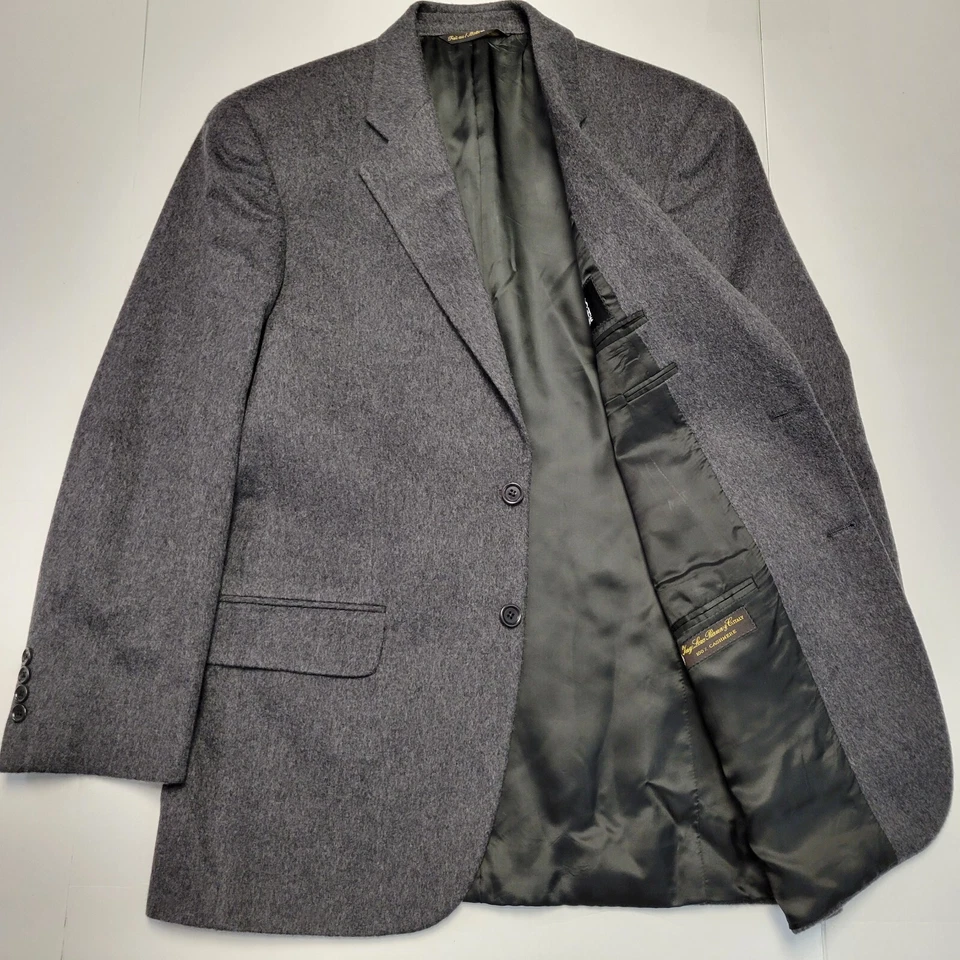 Nuevo Blazer SAKS 5TH AVE 100% CACHEMIR Para Hombre 40 R LORO PIANA Gris HECHO EN ITALIA Foto 1 de 4