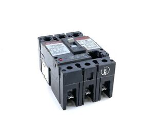 Nuevo ** WYLEX 30 Amp Reja de desminado-Push Plug In 30A-B30-Tipo B-Completo 