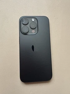 iPhone 15 Pro 256gb Unlocked- Black Titanium - Photo 1 sur 7