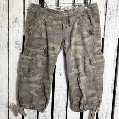 Old Navy Y2K Camo Distressed Cargo Capris Ultra Low Rise Patchwork Grunge Sz 6 - Image 1 of 4