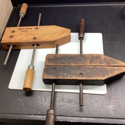 Abrazadera de madera ajustable Craftsman de 12 pulgadas #66644 y abrazadera de 12 pulgadas sin marca Foto 1 de 4