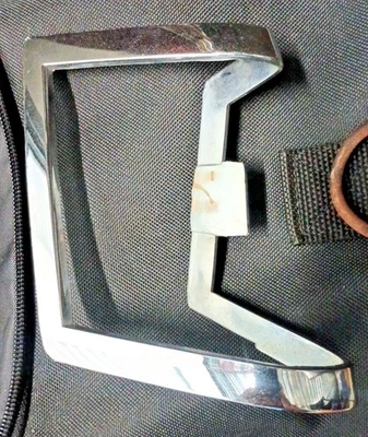 1984-87 Buick Regal Side Marker Bezel LOC-132B - Image 1 of 4