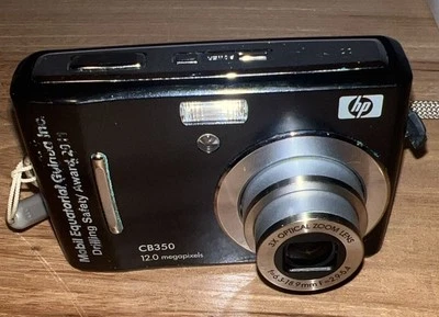 HP Photosmart CB350 Compact Digital Camera Purple 12MP 2.7" LCD 3x Optical Zoom - Image 1 of 4