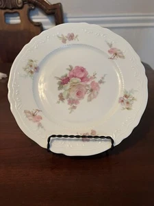 "Manufaktur Royale Limoges Frankreich Porzellan Salatteller, rosa Rosen 8 3/4" - Bild 1 von 4