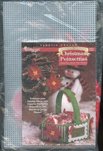 Christmas Poinsettias Basket - Needlecraft Shop - Plastic Canvas KIT - NEW - Imagen 1 de 3