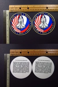 Adesivi NASA Wake Shield Facility US Russia Bandiere (2) STS-60 Discovery Space - Foto 1 di 3