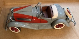 DieCast DANBURY MINT 1/24 SCALE - 1935 DUESENBERG SSJ GREY/RED, Display Case - Picture 1 of 5