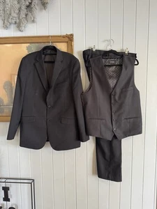 Oxford Suit - Picture 1 of 10