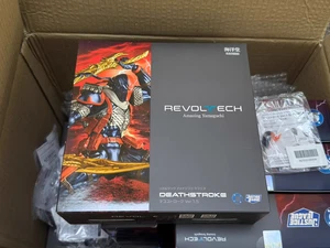 Revoltech Amazing Yamaguchi Deathstroke Special Ver. 1/12 16cm Action Figure - Picture 1 of 8