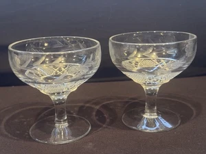 Set 2 Vintage Etched Glass Flower Footed Sherbet Dessert Dishes 3.5" X 3.5" - Picture 1 of 4