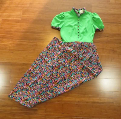 Maxi Vestido Mujer Años 70 Verde Floral Talla Pequeña Foto 1 de 4