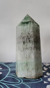 REIKI Charged 5 inch Fluorite Tower Obelisk Crystal Healing Wicca Heart Chakra - Picture 1 of 3