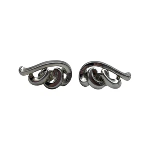 Pendientes con clip en forma de ala J6F vintage Monet en tono plateado - Imagen 1 de 3