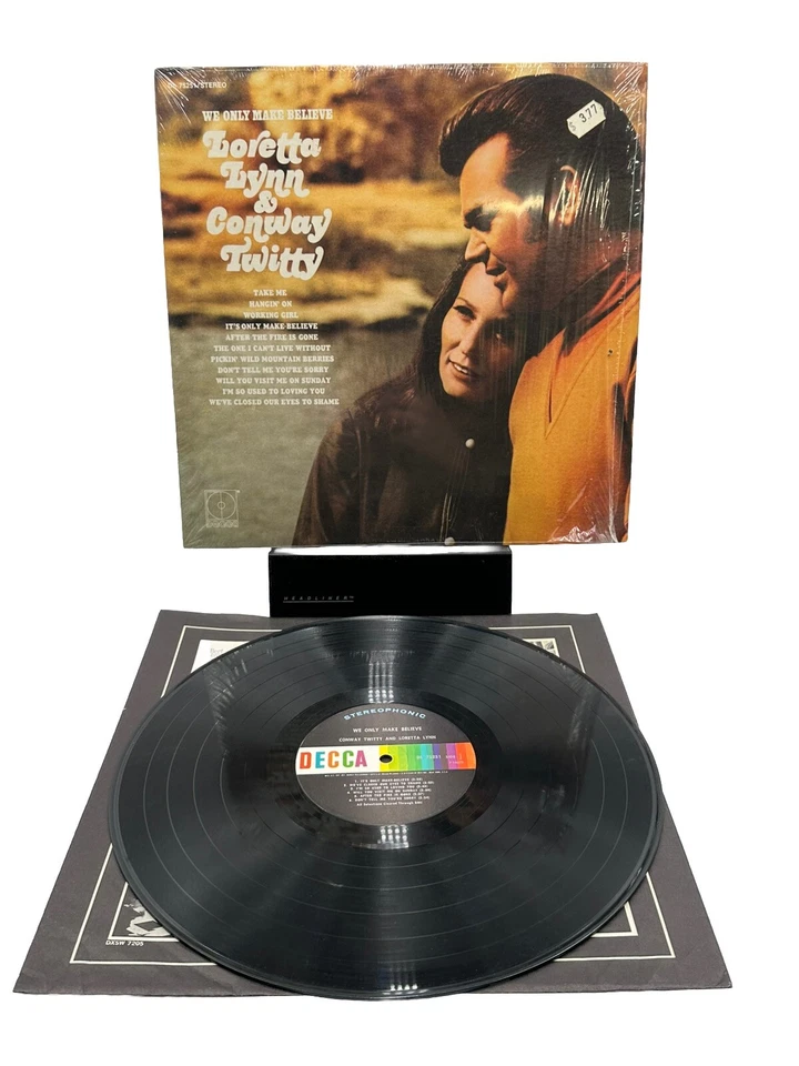 LORETTA LYNN & CONWAY TWITTY ~ We Only Make Believe ~ DL 75251 ~ 1971 ~ LP - Image 1 of 1