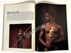 ROBERT MAPPLETHORPE MINT 1985 PICTORIAL * OLD WORLD TRADITIONS THROUGH NEW EYES - Picture 1 of 5