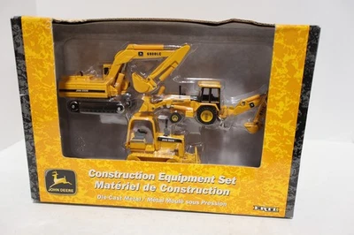 1/64 John Deere Construction Equipment 3 piece Set - new in package - Image 1 of 3