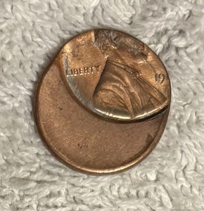 LLincoln Memorial Cent ~ Off Center Strike 50% Mint Error / Double Struck - Picture 1 of 2