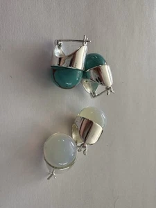 Pair Of Sterling Silver And Moonstone Snap Bar Sleek Modernist Earrings EUC - Picture 1 of 7
