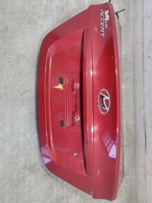 Hyundai Accent 2012-2017 sedán tapa maletero - rojo Boston Foto 1 de 4