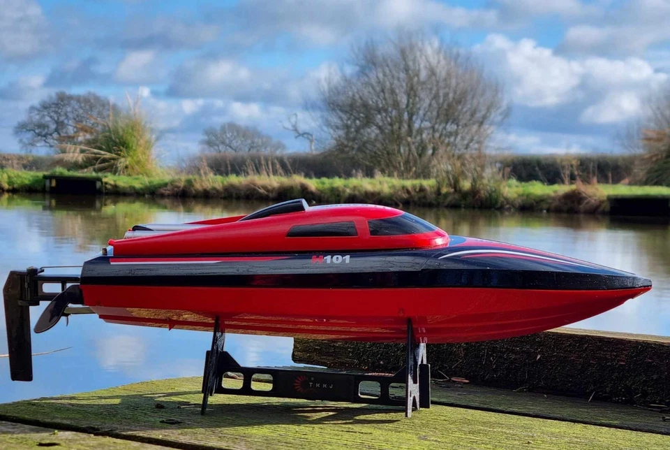 Remote Control Racing Boat RC H101 Kids Christmas Gift FREE Next Day UK - Image 1 of 4